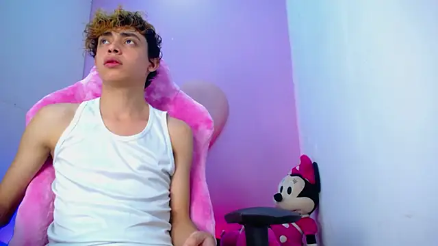 Franyerr  online show from 12/15/25, 08:46