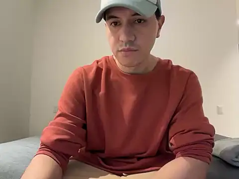 Snapshot of izantix chatting on 12/19/25, 05:25 izantix online show from 12/19/25, 05:25