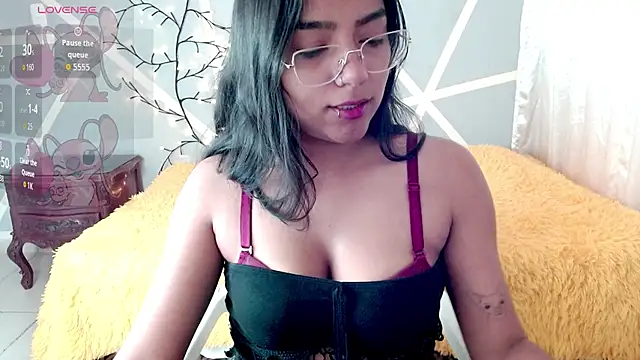 Snapshot of valkydoll2 chatting on 12/16/25, 12:10 valkydoll2 online show from 12/16/25, 12:10