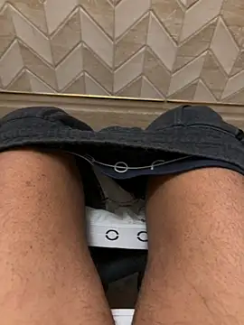 Snapshot of TheDarkDicknight chatting on 12/14/25, 06:12 TheDarkDicknight online show from 12/14/25, 06:12