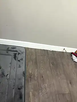 MrRedOne online show from 12/17/25, 05:46