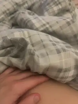 Snapshot of harrygeorge18 chatting on 12/14/25, 09:03 harrygeorge18 online show from 12/14/25, 09:03