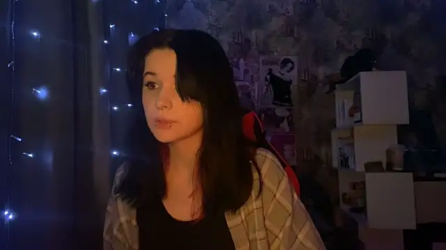 Snapshot of Absent_Fairy chatting on 04/24/26, 04:53 Absent Fairy online show from 04/24/26, 04:53