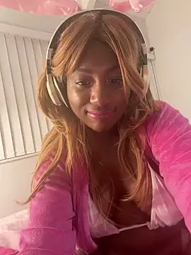 Snapshot of MissPastelAllure chatting on 12/14/25, 11:26 MissPastelAllure online show from 12/14/25, 11:26