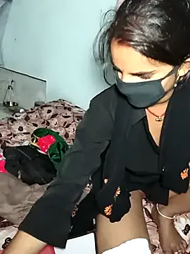 Snapshot of Pooja_Love143 chatting on 02/20/26, 02:50 Pooja Love143 online show from 02/20/26, 02:50