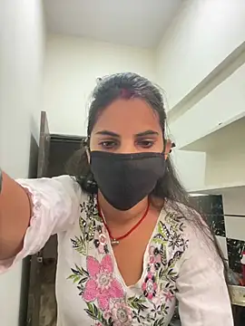 Snapshot of Pooja_Love143 chatting on 04/09/26, 03:50 Pooja Love143 online show from 04/09/26, 03:50