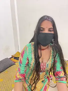 Snapshot of Pooja_Love143 chatting on 04/10/26, 06:51 Pooja Love143 online show from 04/10/26, 06:51