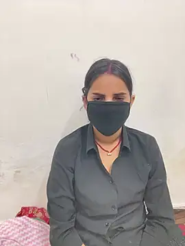 Snapshot of Pooja_Love143 chatting on 04/10/26, 06:56 Pooja Love143 online show from 04/10/26, 06:56