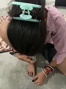 Pooja Love143 online show from 05/21/26, 05:09
