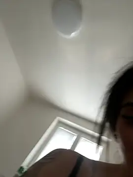 BaddieBaeXx online show from 04/15/26, 03:30