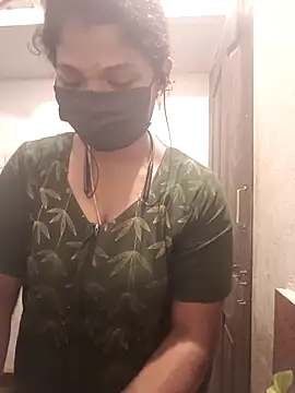 Snapshot of tamilsaisree chatting on 03/17/26, 05:11 tamilsaisree online show from 03/17/26, 05:11