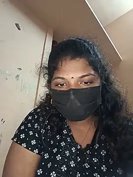 Snapshot of tamilsaisree chatting on 07/08/26, 07:29 tamilsaisree online show from 07/08/26, 07:29