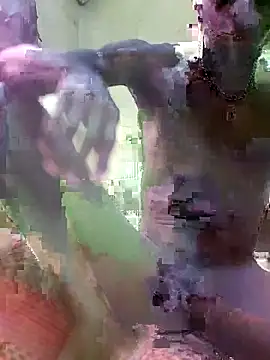 Snapshot of fays12345 chatting on 12/17/25, 10:10 fays12345 online show from 12/17/25, 10:10