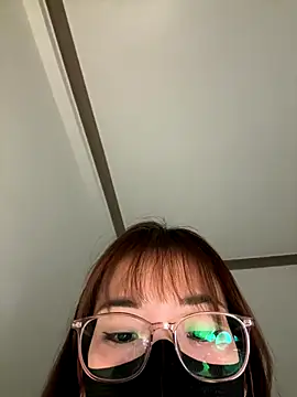 -Lena- online show from 12/16/25, 05:07