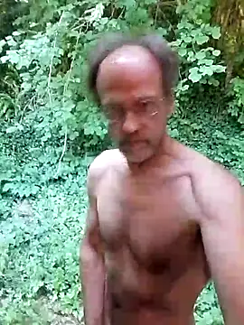 Snapshot of Quebec46 chatting on 06/19/26, 06:18 Quebec46 online show from 06/19/26, 06:18
