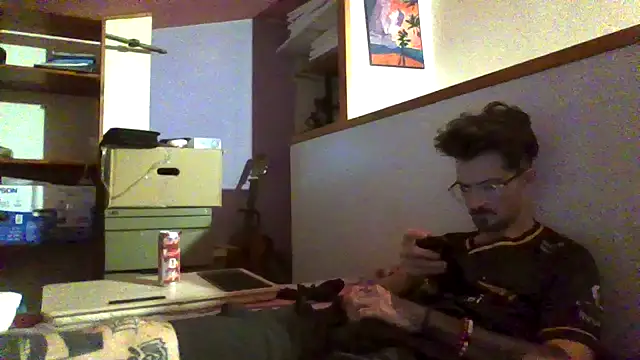 Snapshot of atreus69big chatting on 07/01/26, 12:40 atreus69big online show from 07/01/26, 12:40