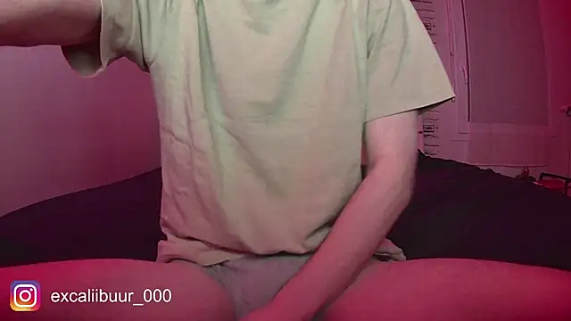 excaliibuur online show from 12/14/25, 05:51