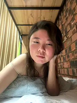 Sarah2127 online show from 12/16/25, 10:37