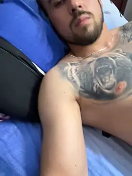 69bear69zzz online show from 12/14/25, 06:34