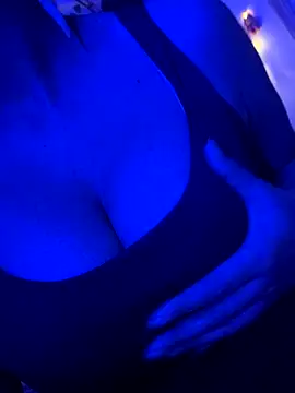 Snapshot of Raatkirani09 chatting on 12/14/25, 08:13 Raatkirani09 online show from 12/14/25, 08:13