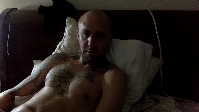 MILEHIGH711 online show from 05/11/26, 01:44