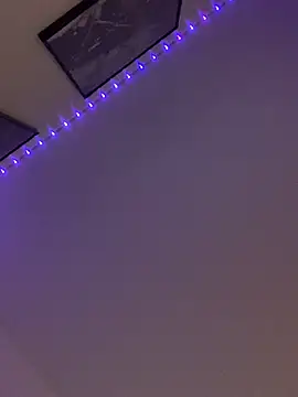 Snapshot of Melissaa00 chatting on 04/18/26, 02:10 Melissaa00 online show from 04/18/26, 02:10