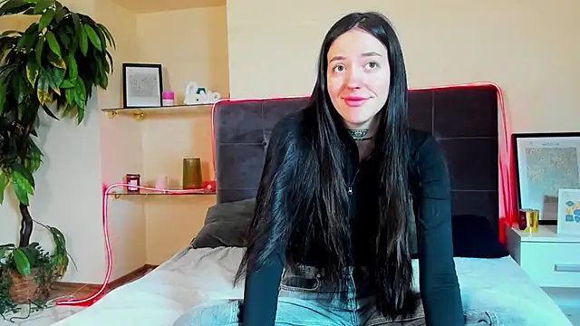 AdrianaCult online show from 02/11/26, 06:29