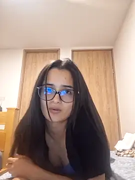 Snapshot of kayubet2003 chatting on 12/21/25, 11:56 kayubet2003 online show from 12/21/25, 11:56