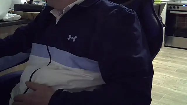 Snapshot of Zetros_15 chatting on 03/13/26, 04:41 Zetros 15 online show from 03/13/26, 04:41