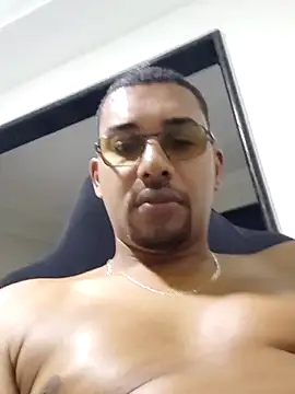 Reis001122 online show from 06/27/26, 04:39