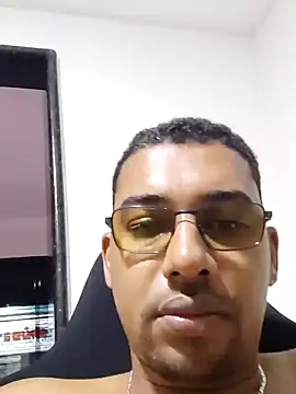 Reis001122 online show from 07/12/26, 03:30
