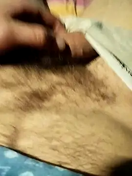 Snapshot of Moremas1 chatting on 04/14/26, 05:46 Moremas1 online show from 04/14/26, 05:46