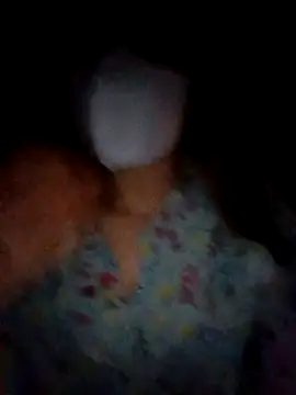 Snapshot of May-Ne chatting on 12/22/25, 10:12 May-Ne online show from 12/22/25, 10:12