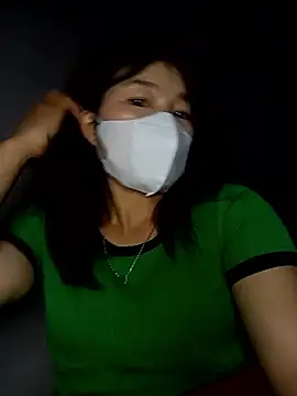 Snapshot of May-Ne chatting on 01/09/26, 01:47 May-Ne online show from 01/09/26, 01:47