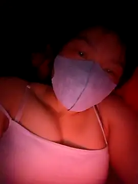 Snapshot of May-Ne chatting on 02/08/26, 01:42 May-Ne online show from 02/08/26, 01:42