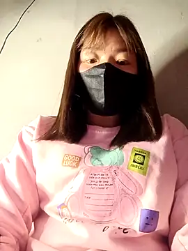 Snapshot of May-Ne chatting on 02/12/26, 05:57 May-Ne online show from 02/12/26, 05:57