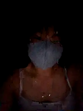 Snapshot of May-Ne chatting on 03/17/26, 01:58 May-Ne online show from 03/17/26, 01:58