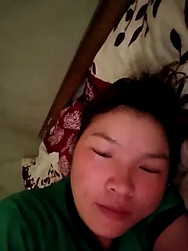 Snapshot of May-Ne chatting on 03/23/26, 05:00 May-Ne online show from 03/23/26, 05:00