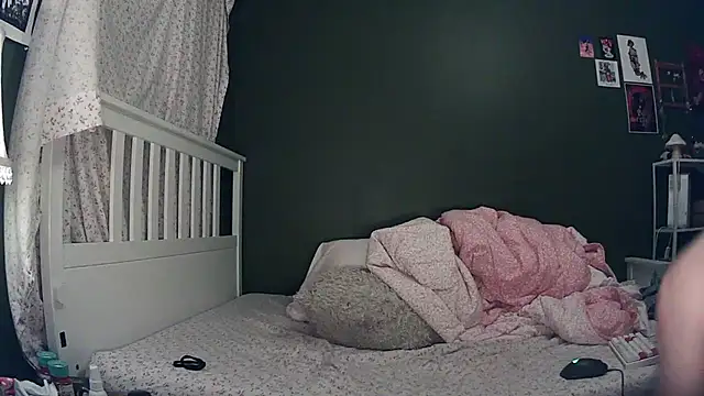 Snapshot of hanna_banana5 chatting on 04/23/26, 05:52 hanna banana5 online show from 04/23/26, 05:52