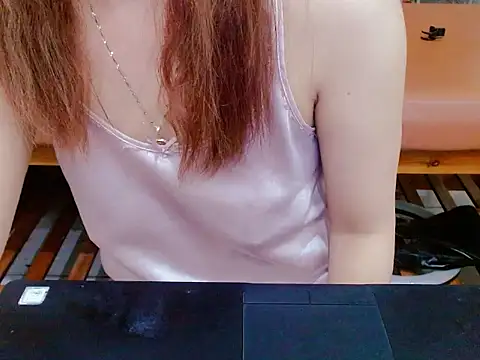 Snapshot of Midu_9x chatting on 05/07/26, 02:17 Midu 9x online show from 05/07/26, 02:17