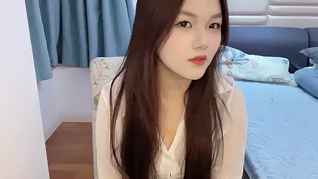 Snapshot of ruyan-99 chatting on 12/16/25, 12:43 ruyan-99 online show from 12/16/25, 12:43