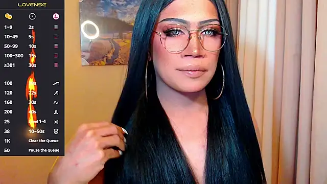 Snapshot of yoursexykaren chatting on 12/15/25, 01:48 yoursexykaren online show from 12/15/25, 01:48