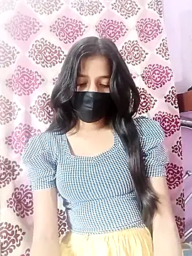 Snapshot of Naina-19 chatting on 12/16/25, 06:29 Naina-19 online show from 12/16/25, 06:29