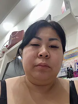 Snapshot of kitana255 chatting on 12/15/25, 02:10 kitana255 online show from 12/15/25, 02:10