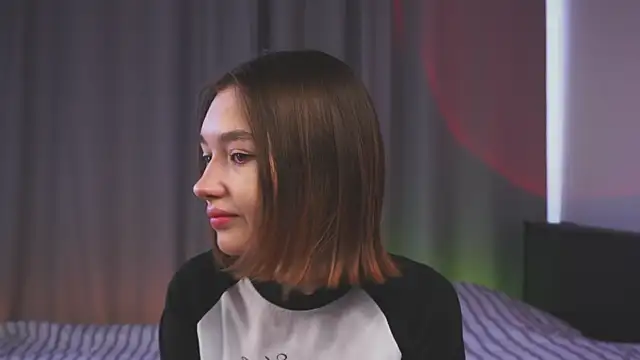 Leyla crsh online show from 03/30/26, 05:08