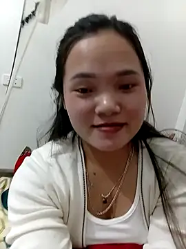 Snapshot of nhoanhlam chatting on 12/15/25, 02:21 nhoanhlam online show from 12/15/25, 02:21