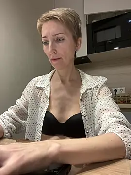 Sensual Flower online show from 02/02/26, 06:45