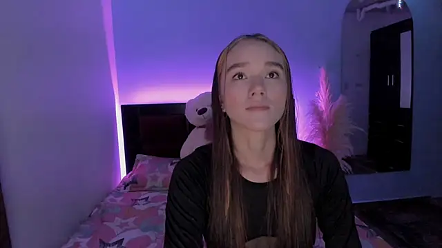 Snapshot of CRISTAL_T2 chatting on 04/18/26, 02:54 CRISTAL T2 online show from 04/18/26, 02:54