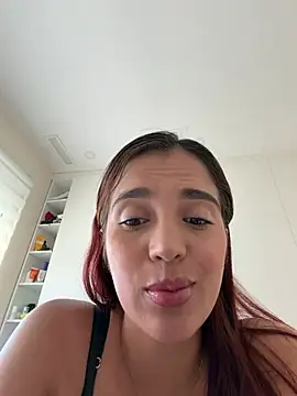 Snapshot of lara_beker chatting on 04/27/26, 03:32 lara beker online show from 04/27/26, 03:32