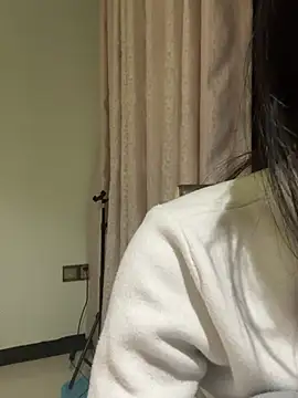 mengmeng776 online show from 02/09/26, 01:37